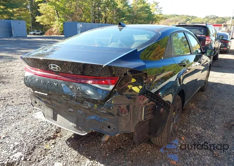 2021 Hyundai Elantra Sel z USA, uszkodzony, nr VIN 5NPLS4AG5MH030355